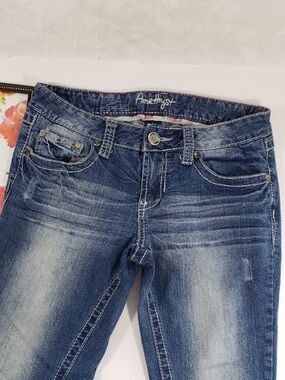 AMETHYST JEANS SIZE 9 MEDIUM WASH BOOT CUT